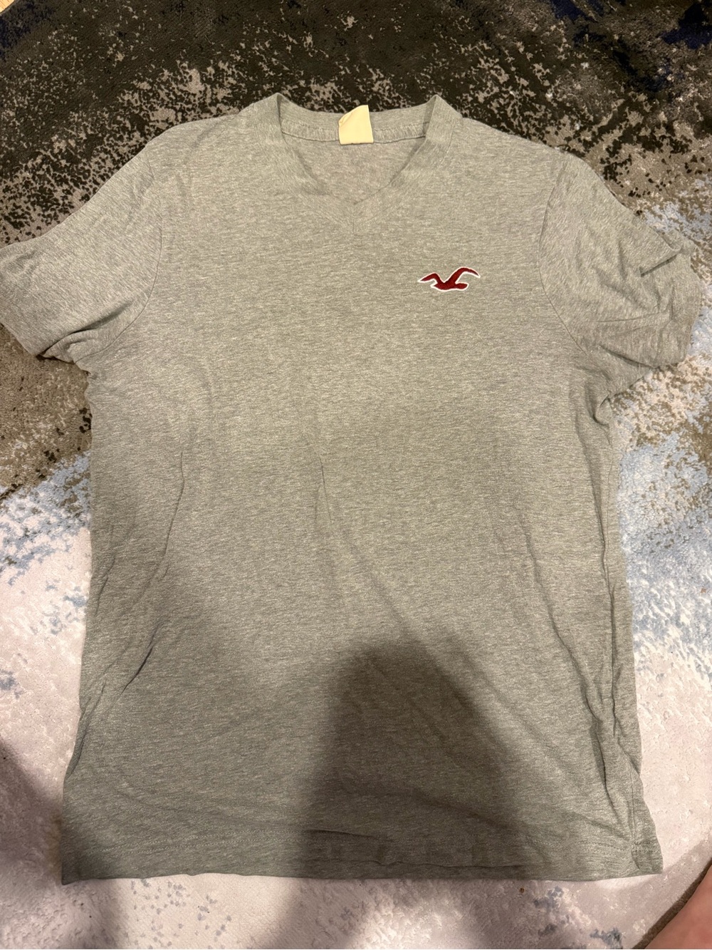 Hollister Men's Heather Gray V-Neck Tee with Red Logo